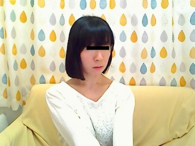 ◆エッチな美人妻ななみさん◆白いビジュー付きトップスとマボガニー色のスカート - FANZAオークション