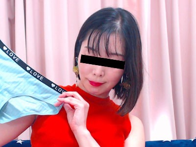 「みお」の白緑色パンティ！ - FANZAオークション
