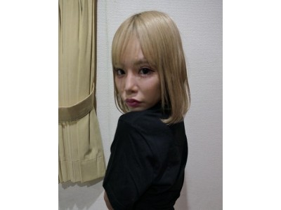来栖みくちゃんが撮影会で着用した黒のTシャツ&スカート&パンツ - FANZAオークション