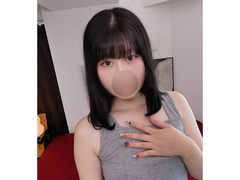 ◇大学生ゆりなちゃん◇オナ済み◇グレーのトップスと紺のTバックと写真