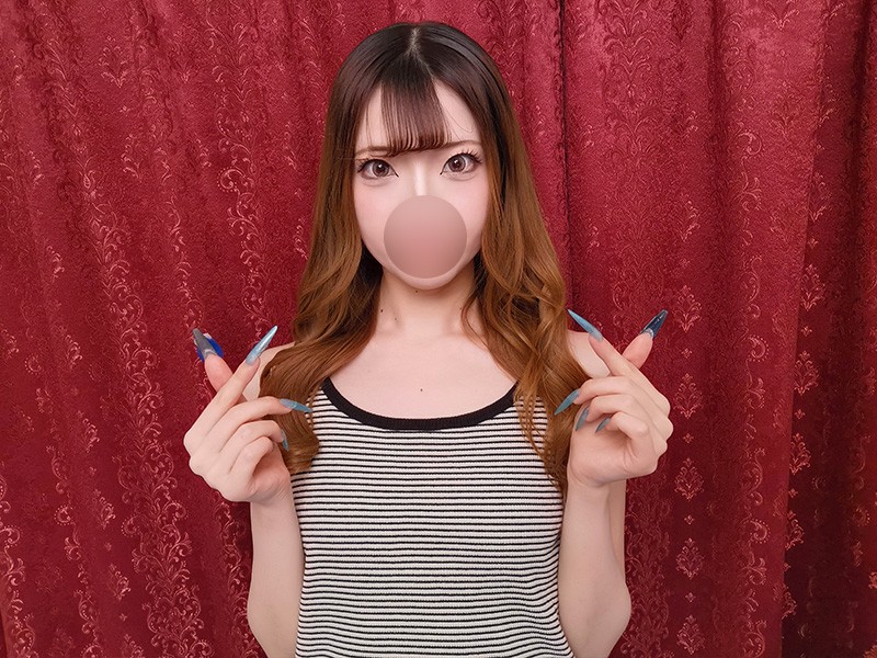 【ショップ店員あいりちゃん】オナ済み★縞模様のトップス・サンドベージュのTバックと写真