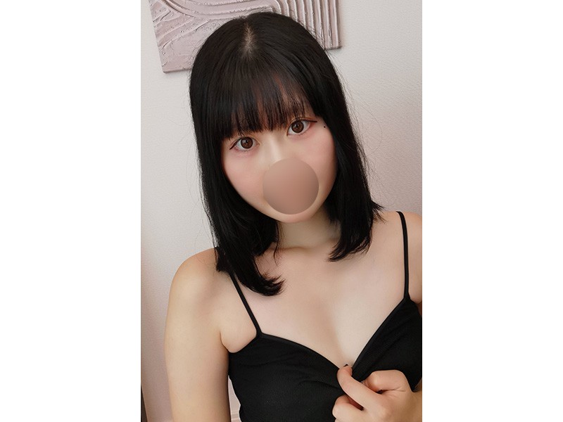 ◇大学生ゆりなちゃん◇オナ済み◇黒のトップスとTバック（蛍光イエロー）その1と写真