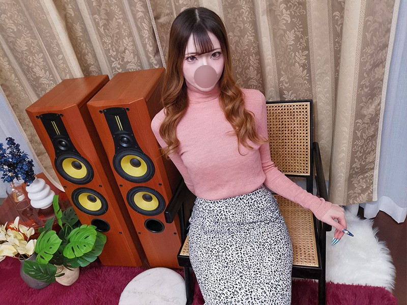 【ショップ店員あいりちゃん】私物★ローズドラジェのトップスと白黒のスカートと写真