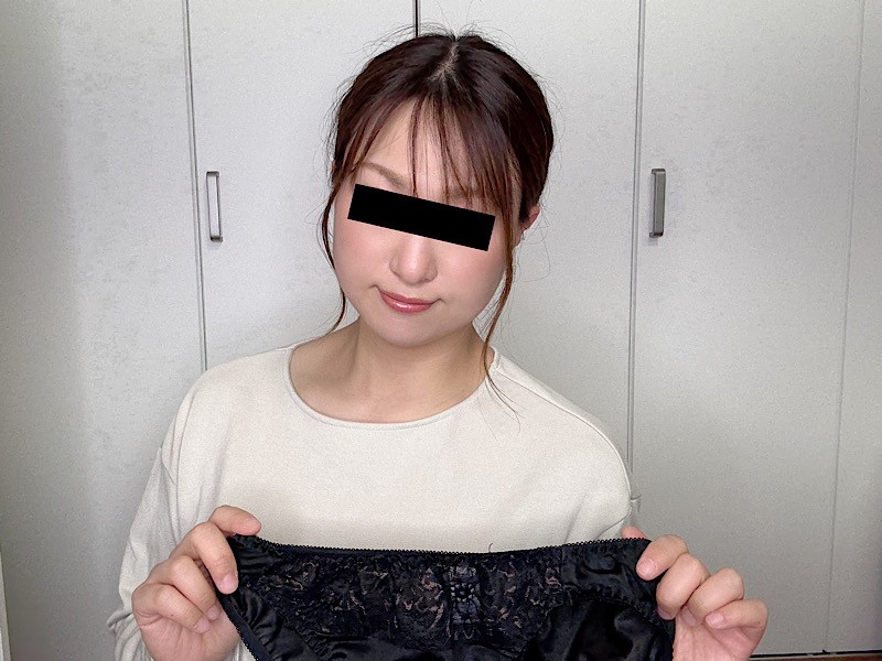 クールビューティゆなさんのアイボリーのトップスとパンティ