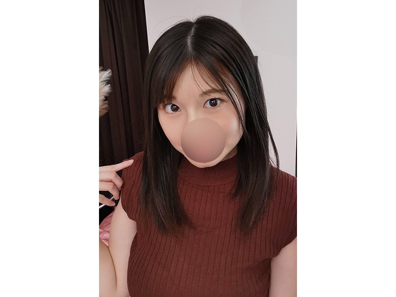 【エステティシャンあおいちゃん】私物★マルーンのトップスと花柄のキュロットと写真