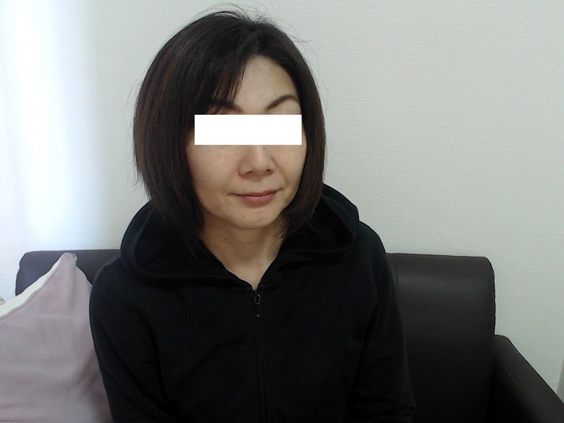 くろちゃん私物のジップアップパーカー