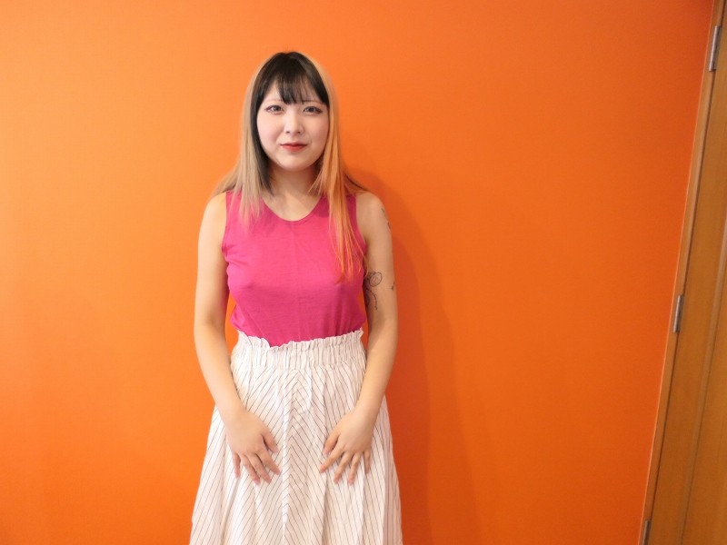 ツキちゃんが撮影会で着用したタンクトップ&スカート&パンツ