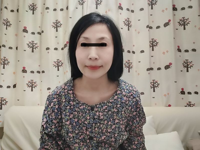 △エッチな人妻るる◆小花のワンピース