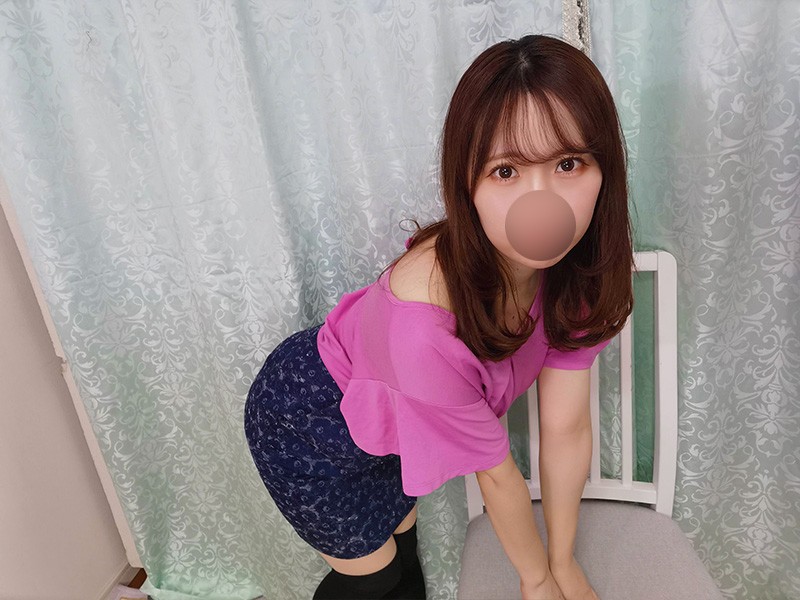 【癒し系ももちゃん】私物★チェリーピンクのトップスと柄物のスカートと写真