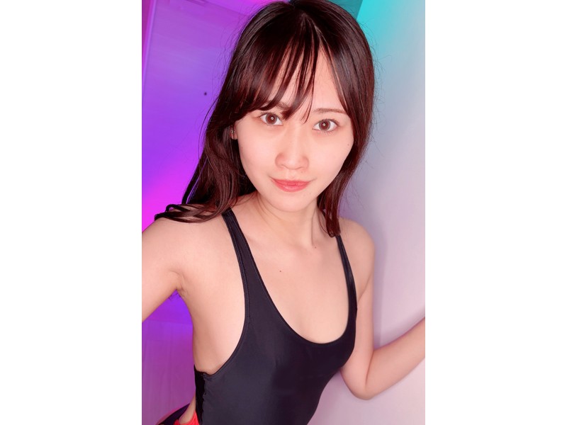 【有馬みずきちゃん】が着用したハイレグ競泳水着＆サイン入りチェキ！