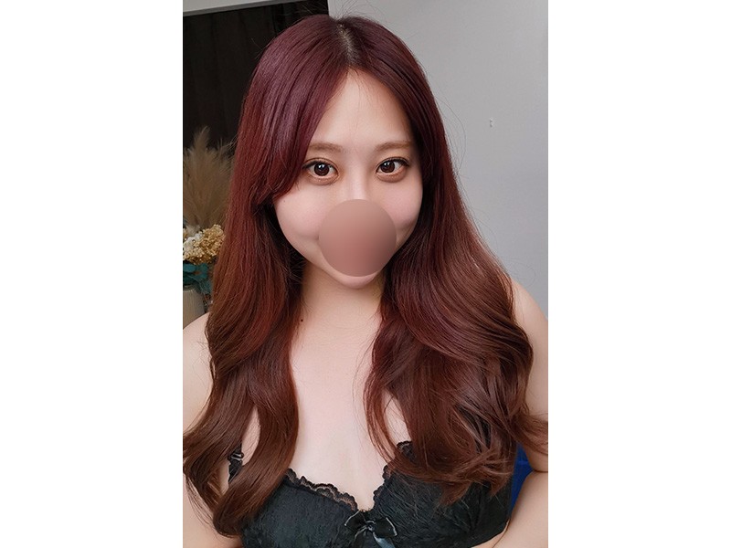 ネイリストあいかちゃん◆オナ済み◆黒のブラジャー・パンティ(No1)と写真