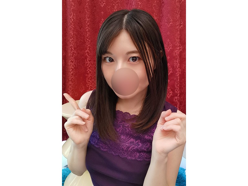 【エステティシャンあおいちゃん】オナ済み★紫のトップスと蛍光ピンクのTバック(No2)と写真