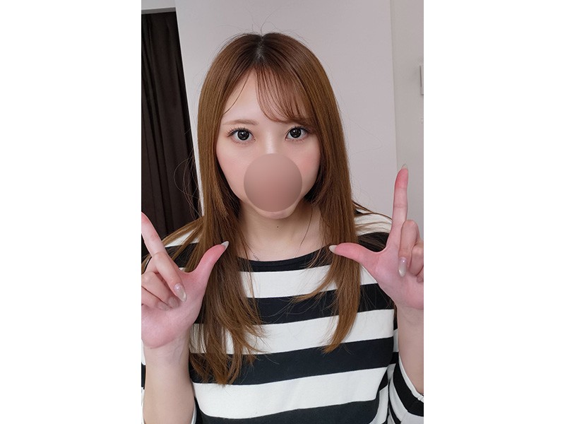 ◆OLせいなちゃん◆私物◆縞模様のトップスとグラスグリーンのボトムスと写真
