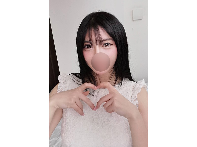 りおなちゃん◇携帯ショップ店員◆私物◇白のワンピースと写真
