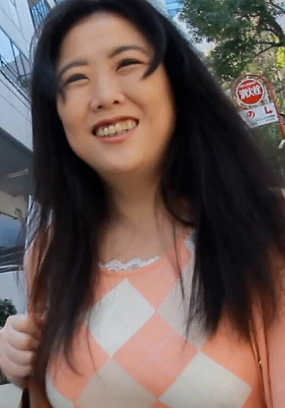 お仕事を休んでAV撮影に挑む豊満ムチムチ熟女！若い肉棒にテンションアップで快楽没入型SEXに堕ちる！｜エロ動画・アダルトビデオ｜FANZA動画