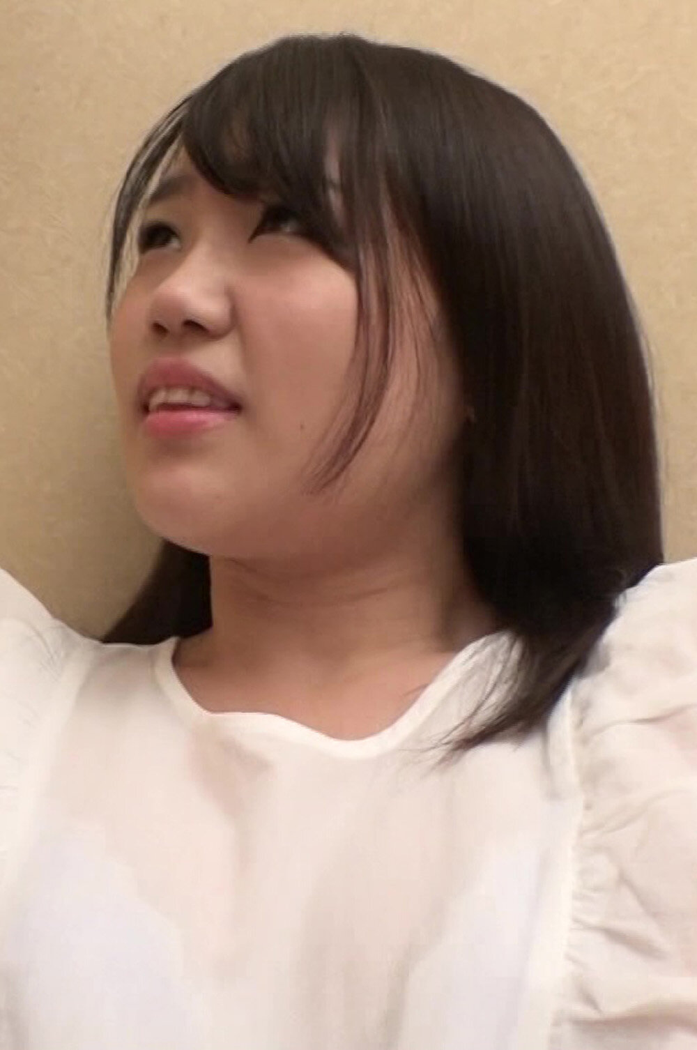 愛嬌たっぷり！巨乳揺らしまくりの美少女｜エロ動画・アダルトビデオ｜FANZA動画