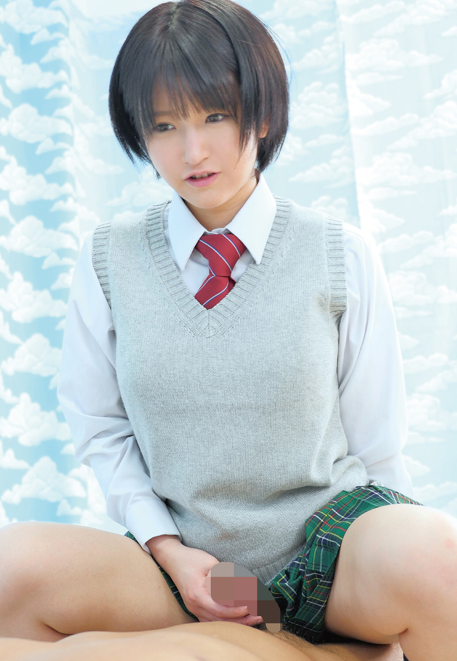 池袋で見つけた優しい女子校生に18cmメガチ○ポを素股してもらったらこんなヤラしい事になりました。 深田結梨