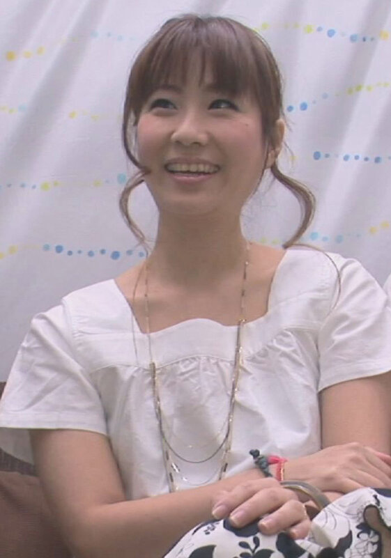 母娘並べてボディチェック！燃え上がったお母さんお借りします！