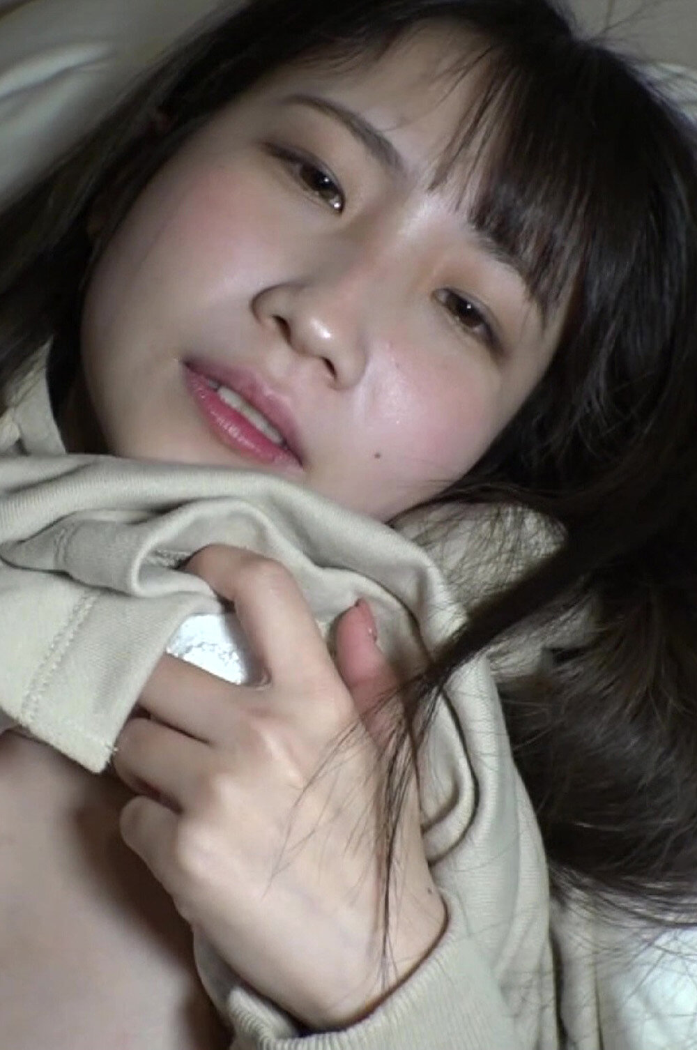 色白JKがフェラチオで癒してあげる