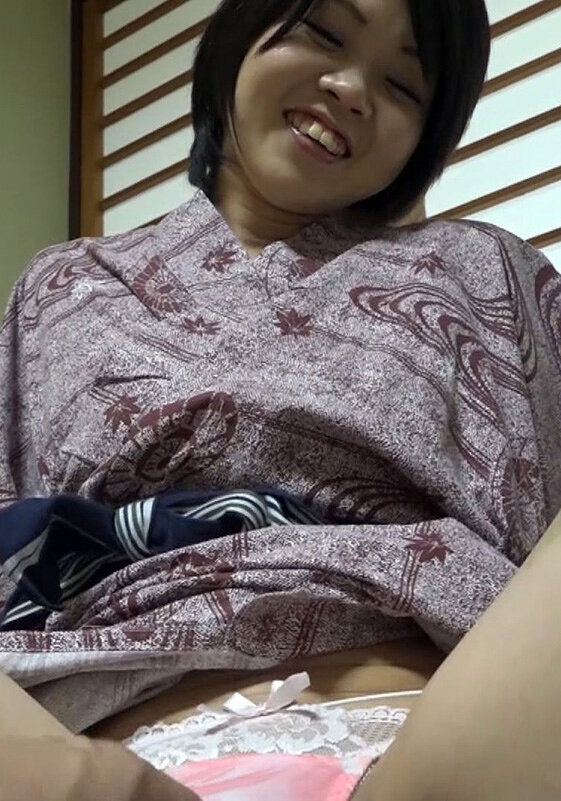 この奥さんの詳細はいっさい不明！！動画の位置情報から東北の温泉でのショートカット奥様のセフレ！？との素人ハメ撮り！