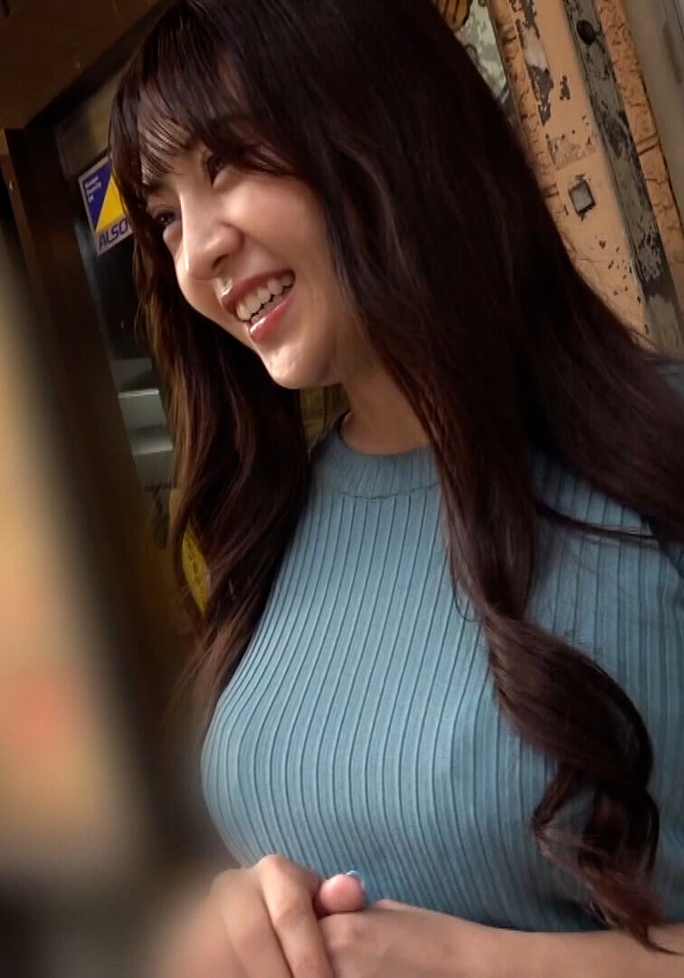 地元の商店街はナンパの穴場！平凡な生活に疲れた逸材熟女さんがめじろ押し！巨乳熟女とナンパ中出しSEX！
